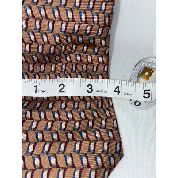 Bijoux Terner Mens Silk Necktie Tan Blue Burgundy Geometric Wave Pattern 4 Inch - Picture 3 of 8